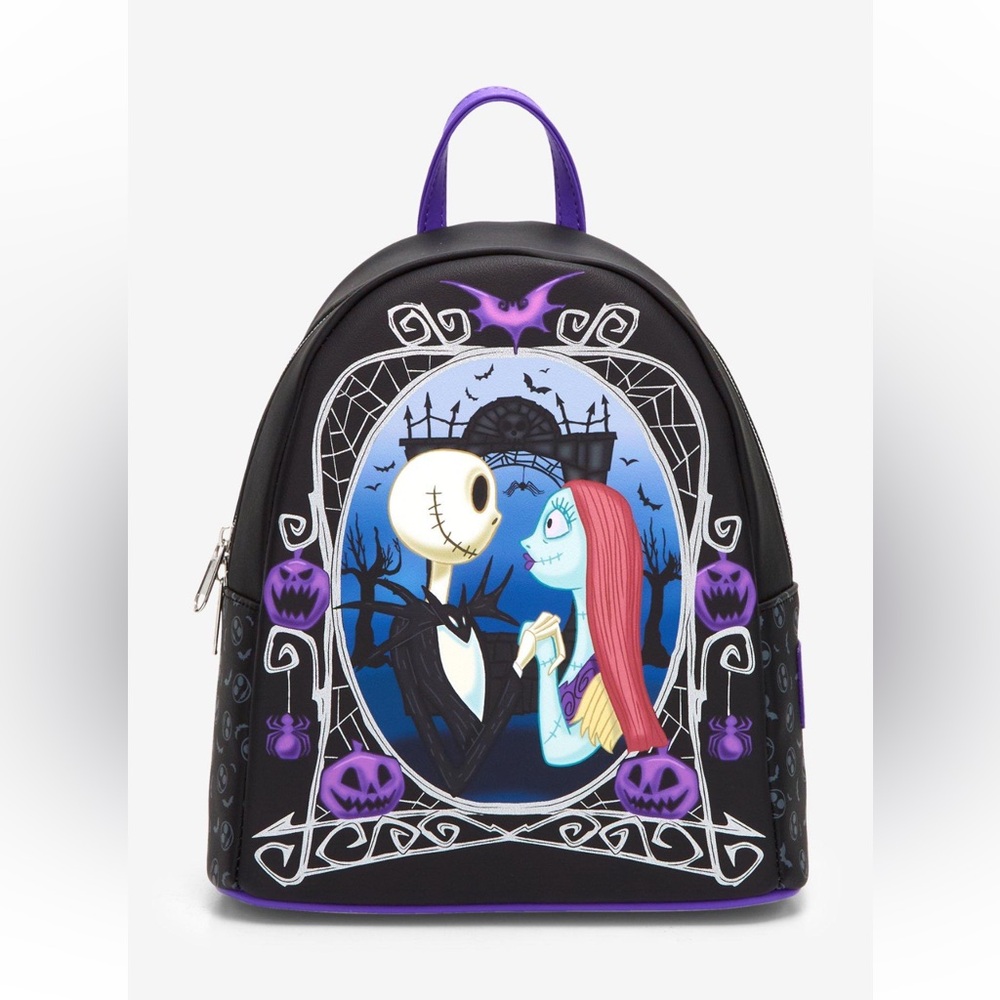 🆕 NWT Loungefly Hot Topic Night Before Christmas NBC mini back pack